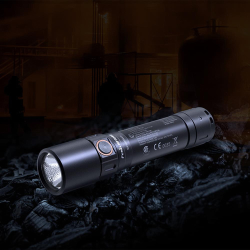 Fenix - світлодіодний ліхтар з акумулятором 2600 мАг - 280 лм - WF30RE