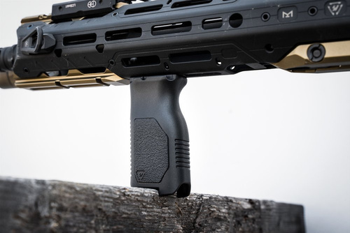 Strike Industries - Кутова вертикальна рукоятка Chwyt M-LOK® - довга - Czarny - SI-AR-CMAG-L
