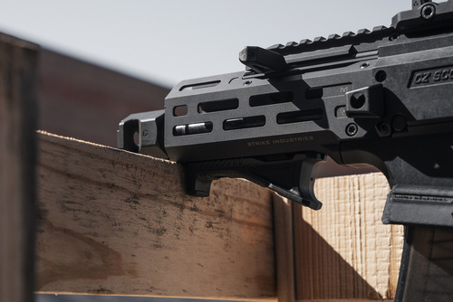 Strike Industries - Передня рукоятка LINK Cobra - M-LOK / KeyMod - чорна - SI-AR-CMS-CFG-BK