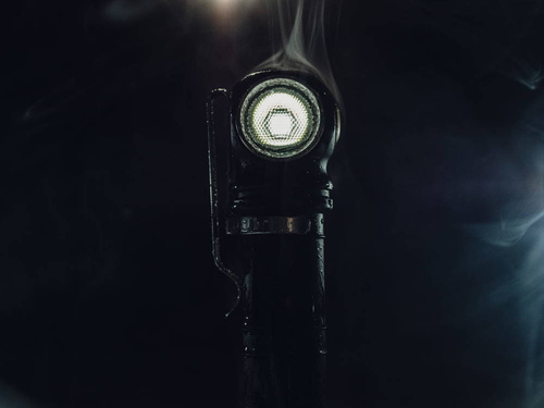 Armytek - Акумуляторний ліхтар / налобний ліхтар Wizard C2 PRO MAX - 4000 люмен - F06701C