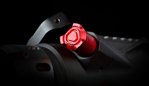 Strike Industries - Аксесуар для замка Strike Forward Assist для AR-15 - червоний - SI-AR-S-FA-RED