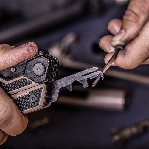 Real Avid - Мультитул для обслуговування знаряддя AR-15 Tool - AVAR15T