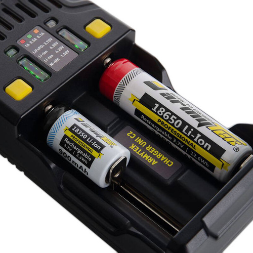 Armytek - Зарядний пристрій Uni C2 - автомобільний адаптер - A02401C