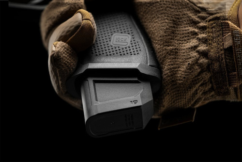 Strike Industries - Воронка Magwell GEN5 для пістолетів Glock 19/23 Gen5 - SI-G5-MAGWELL-19