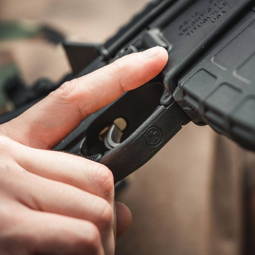 Magpul - MOE® Enhanced Trigger Guard кобура для AR15/M4 - чорна - MAG1186-BLK - Magpul - MOE® Enhanced Trigger Guard кобура для AR15/M4 - чорна - MAG1186-BLK