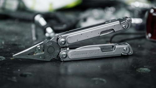 Leatherman - Мультитул FREE™ P2 - 832638