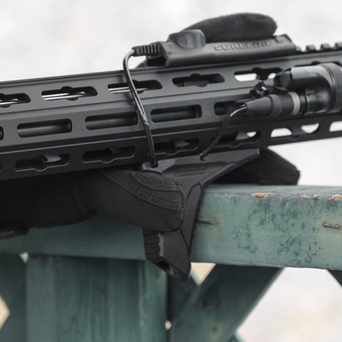 Strike Industries - передня ручка Link Angled HandStop with Cable Management System - M-LOK / KeyMod - Чорний - SI-AR-HSFG-BK
