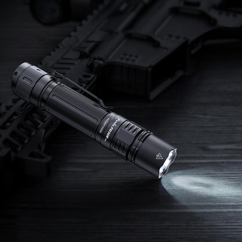 Fenix - Світлодіодний ліхтар PD36R Pro з акумулятором 5000 мАг - 1600 лм - чорний - PD36R