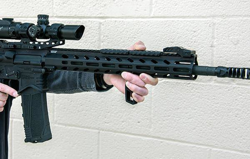 UTG - Супертонка передня рукоятка M-LOK - чорна - MT-FGM01X - MT-FGM01X - Супертонка передня рукоятка M-LOK - чорна - MT-FGM01X