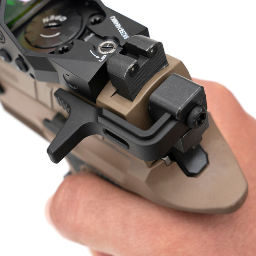 Strike Industries - Двостороння рукоятка перезаряджання для пістолета Sig Sauer P320 - чорна - SI-P320-CH