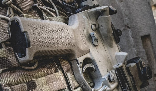 Magpul - MOE-K2® Grip пістолетна рукоятка для AR-15 / M4 - чорна - MAG522