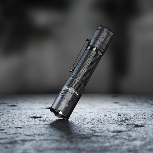 Fenix - Тактичний світлодіодний ліхтар PD32R з акумулятором 3400 мАг - 1400 лм - чорний - PD32R