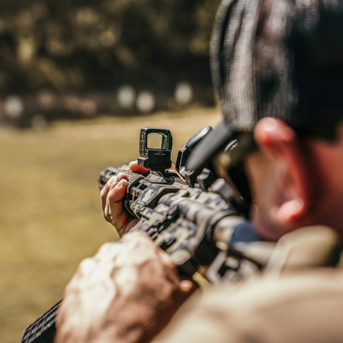 Vortex Optics - Червона точка Defender ST Solar - 3 MOA - чорний - DFST-MRD3-E