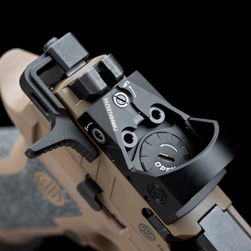 Strike Industries - Двостороння рукоятка перезаряджання для пістолета Sig Sauer P320 - чорна - SI-P320-CH