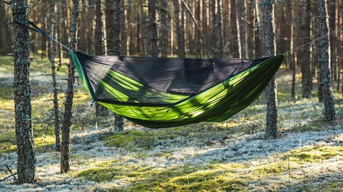 Lesovik - Туристичний гамак DRAKA з москітною сіткою та підвісом SNEKA - Treetop Green