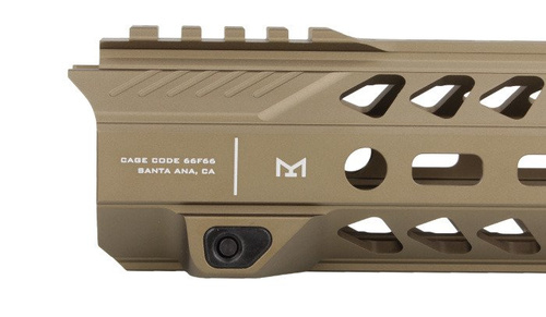 Strike Industries - Страйкбольна рейка для AR-15 - 13,5" - плоска темна земля - SI-StrikeRail-135-FDE