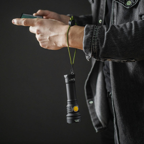 Armytek - Тактичний ліхтар Prime C2 Pro Max - Магнітний зарядний пристрій - 4000 лм - 21700 - Чорний - F08601C