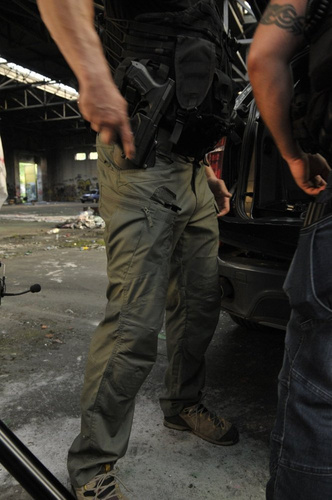 Штани Helikon - UTP® (Urban Tactical Pants®) - Polycotton Ripstop - Black - SP-UTL-PR-01.