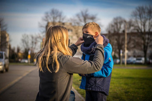 Гелікон - Багатофункціональна профільована захисна маска - чорна - MA-RUP-CB-01