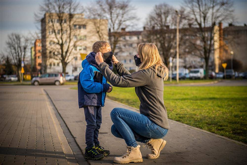 Гелікон - Багатофункціональна профільована захисна маска - чорна - MA-RUP-CB-01