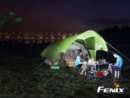 Fenix - Світлодіодний кемпінговий ліхтар - 650 люмен - 18650 - Чорний - CL30R