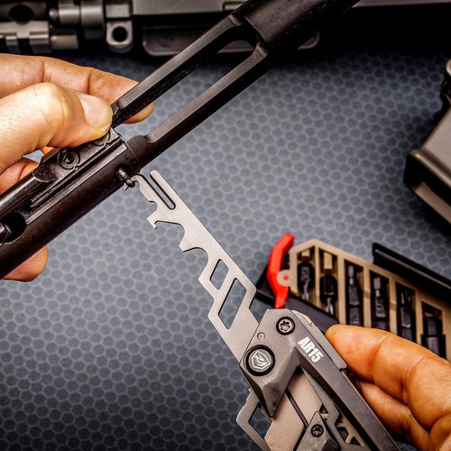 Real Avid - Багатофункціональний мультитул для чищення карабінів AR15 Gun Tool AMP™ - AVGTAMP-AR