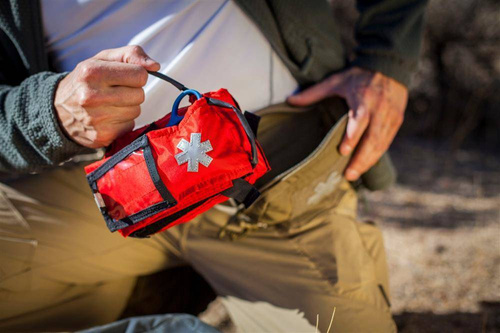 Helikon - Медичний набір Modular Individual Med Kit® - Cordura® - PenCott SandStorm - MO-M02-CD-43