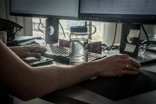 Helikon - Пляшка Tritan™ з широким горлом - 550 мл - червона / чорна - HY-WM5-TT-2501A