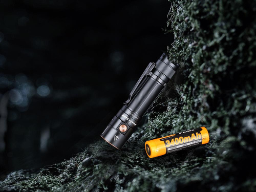 Fenix - акумуляторний ліхтар E28R - 1500 лм