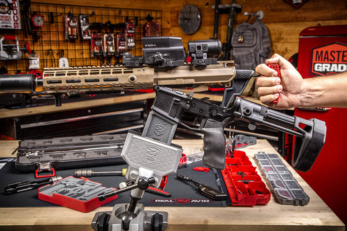 Real Avid - Armorer's Master Vise з шарнірними лещатами для зброярів - AVARAMV