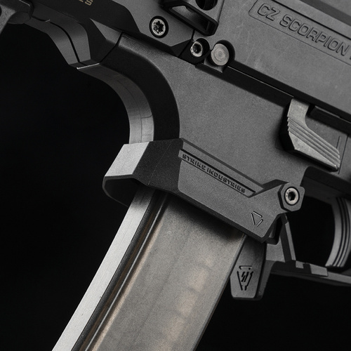 Strike Industries - Збільшена воронка магазину для пістолета-кулемета CZ Scorpion EVO - чорна - SI-CEVO-MAGWELL