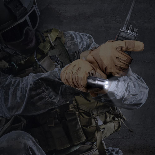 Fenix - Світлодіодний тактичний ліхтар з акумулятором - 5000 мАг - 3000 лм - PD36 Tac