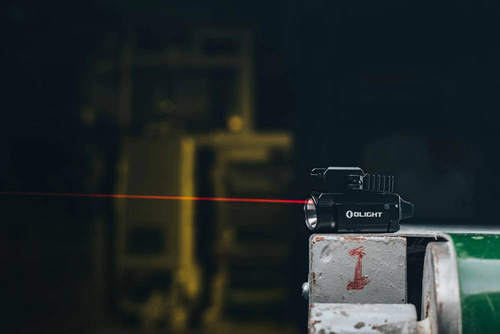 Olight - Світлодіодний тактичний ліхтар з лазерним прицілом BALDR RL MINI - 600 люмен - чорний.